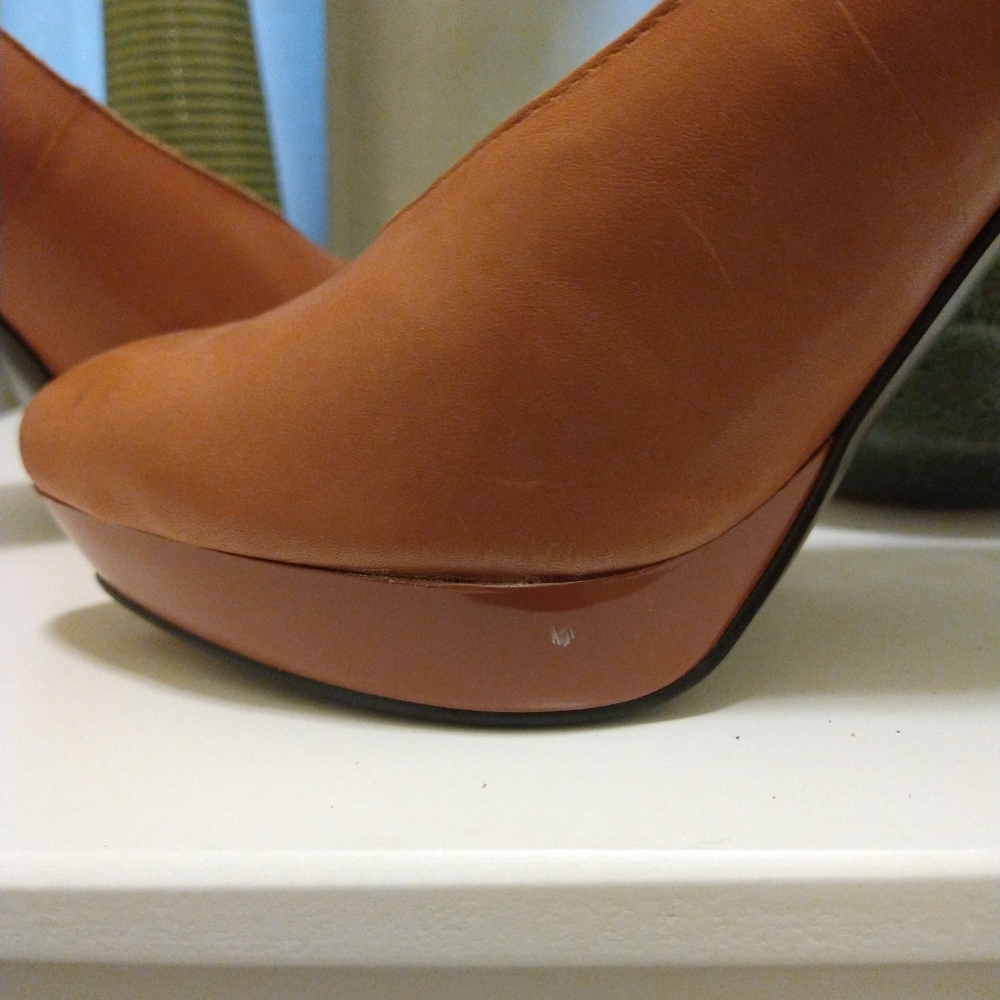 Pumps - Picture 4 of 6